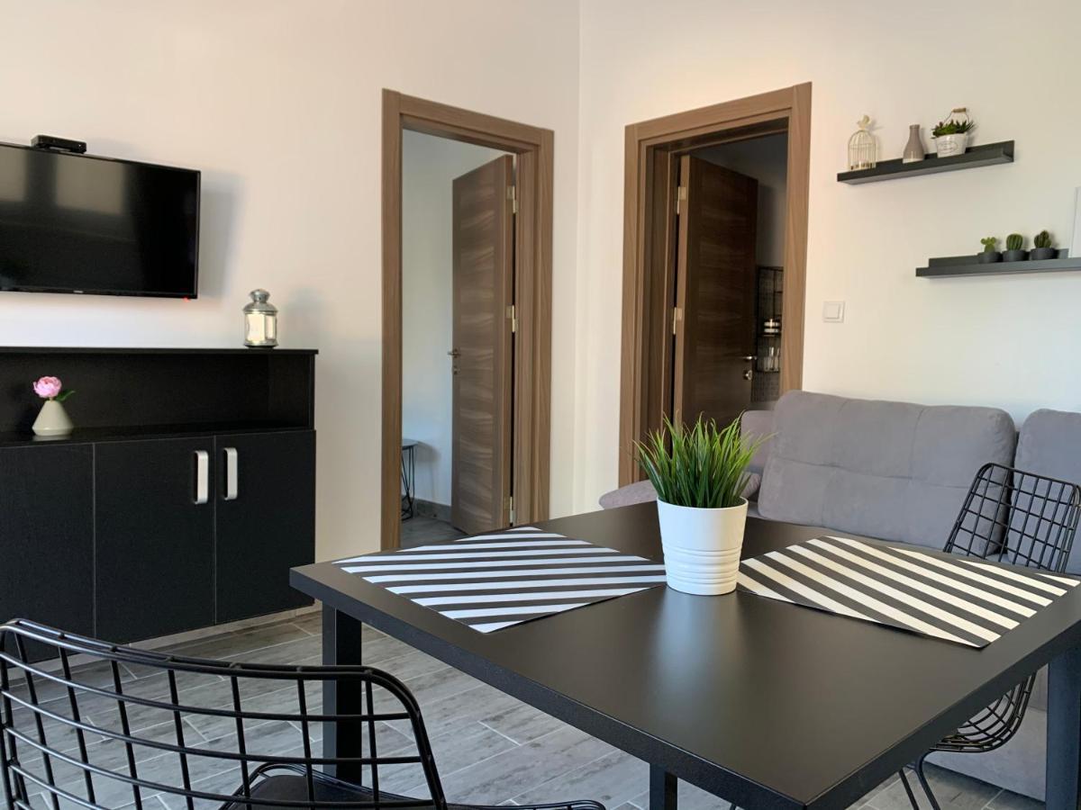 סומבור Apartman Spring מראה חיצוני תמונה